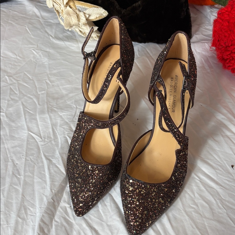 American Glamour Badgley Mischka Bronze Glitter Pointed Toe Ankle Strap Heels Si
